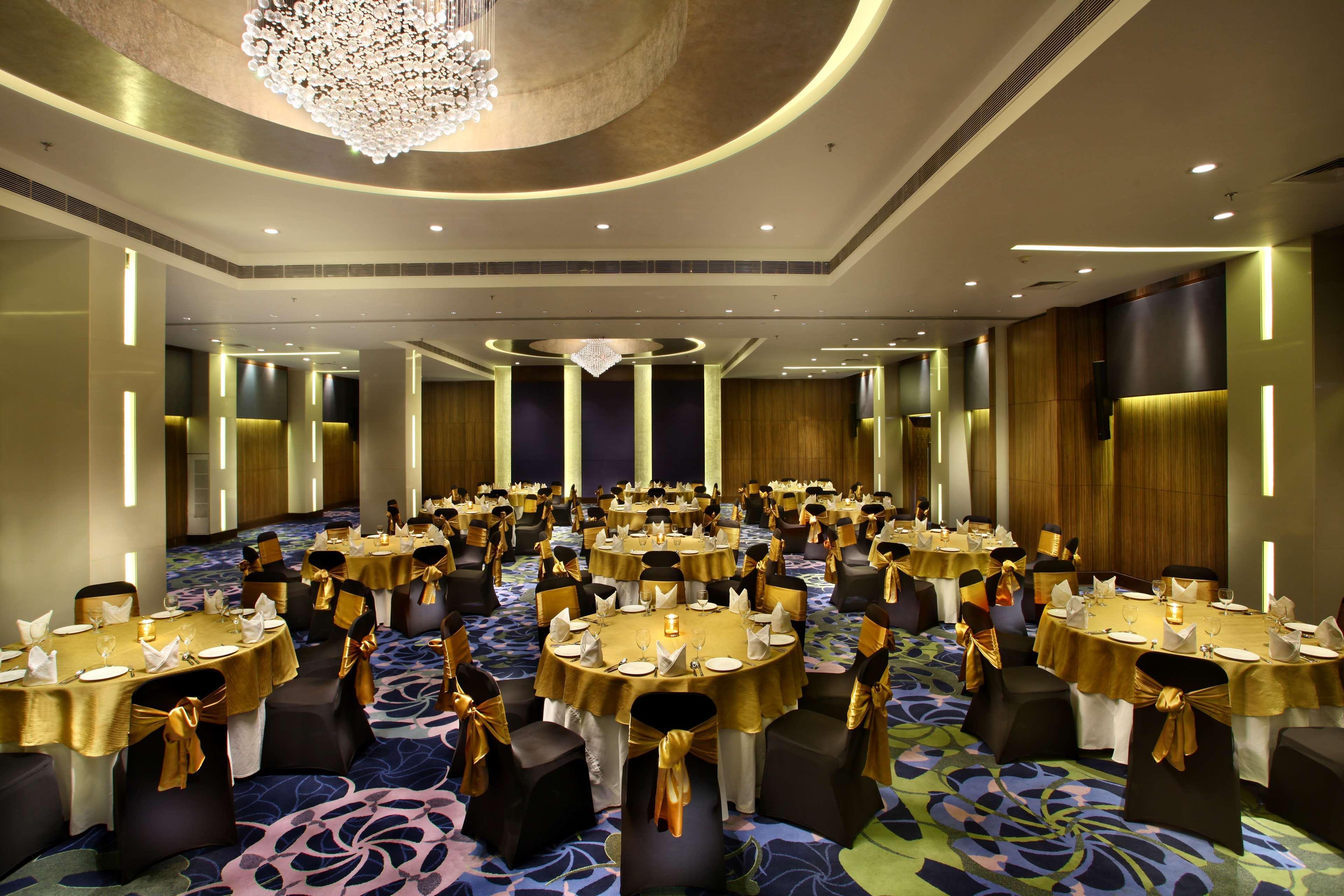 Park Plaza Shahdara Hotel New Delhi Buitenkant foto